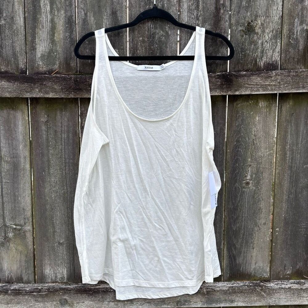 JustFab white basic tank NWT XXL‎